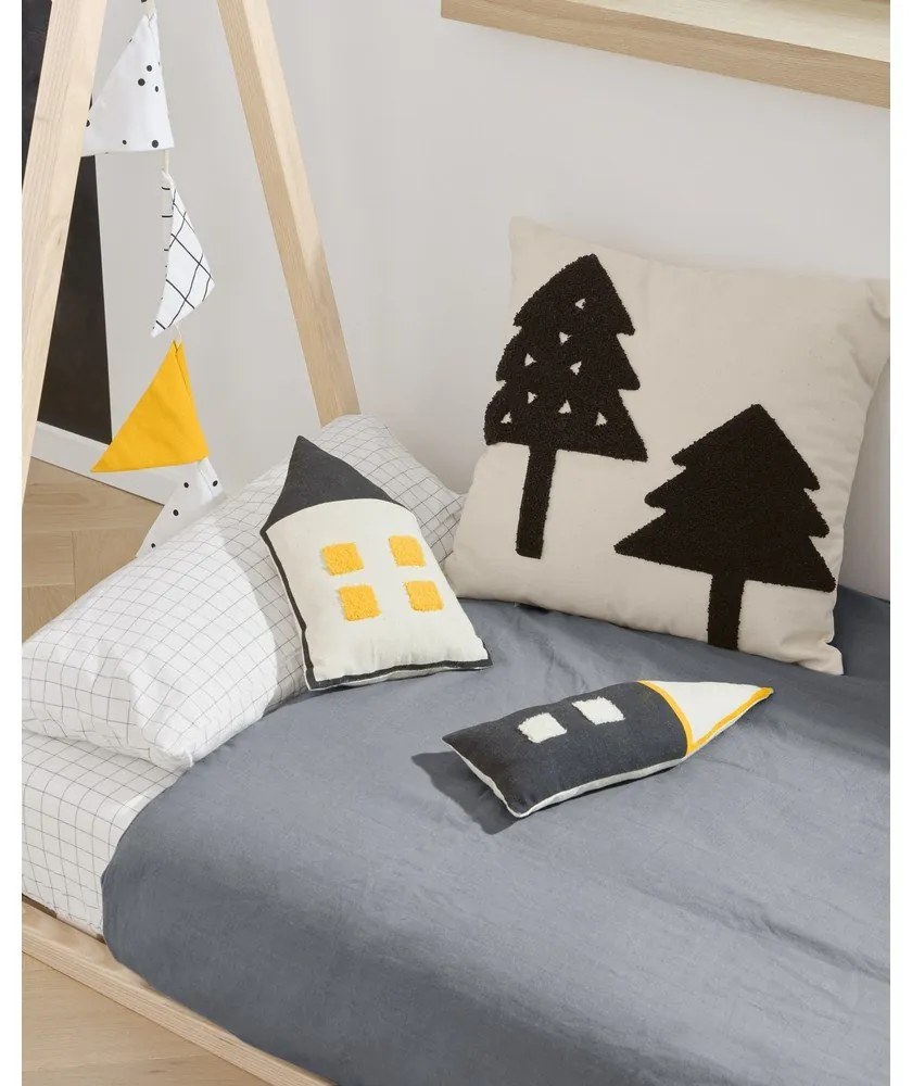 Čierno-béžový detský vankúš z organickej bavlny Kave Home Nisi, 13 x 35 cm