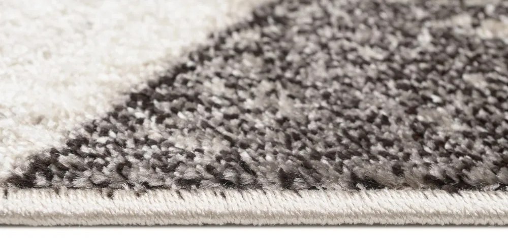 Univerzálny moderný koberec s geometrickým vzorom v odtieňoch hnedej Šírka: 80 cm | Dĺžka: 150 cm