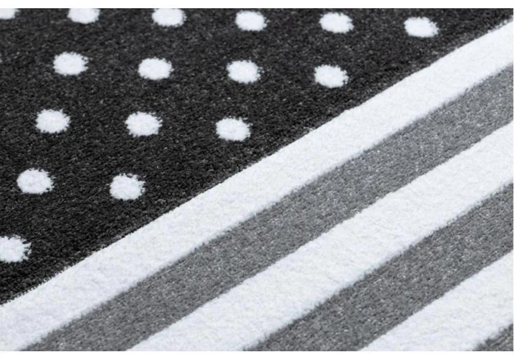 Detský kusový koberec Hviezda sivý 160x220cm