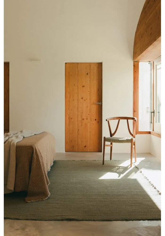 Kaki ručne tkaný bavlnený koberec 200x300 cm Handloom – Lorena Canals