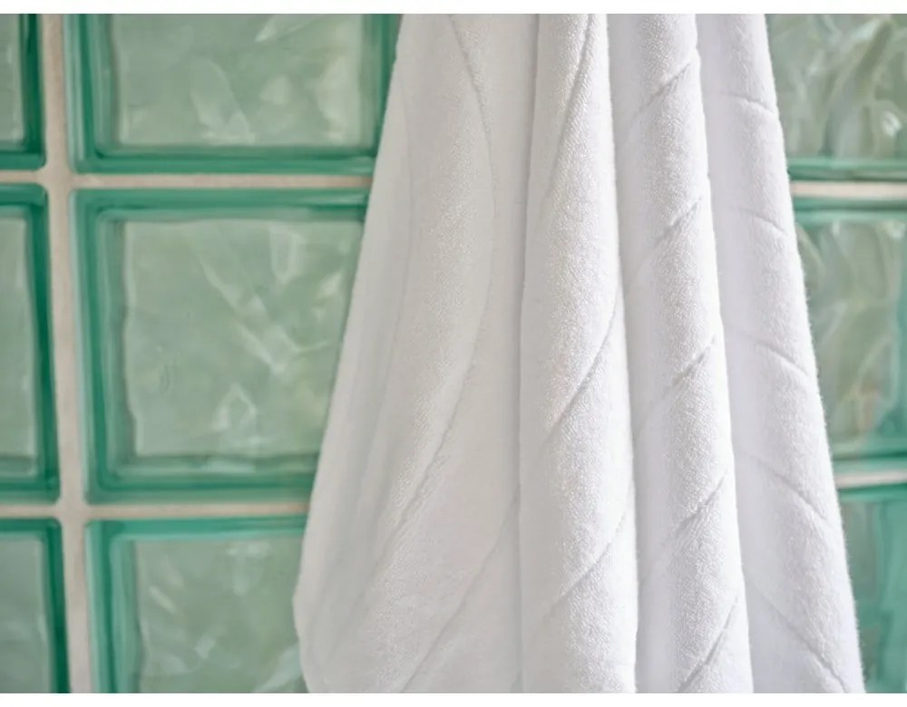 Biely froté bavlnený uterák 50x100 cm Time – Zone