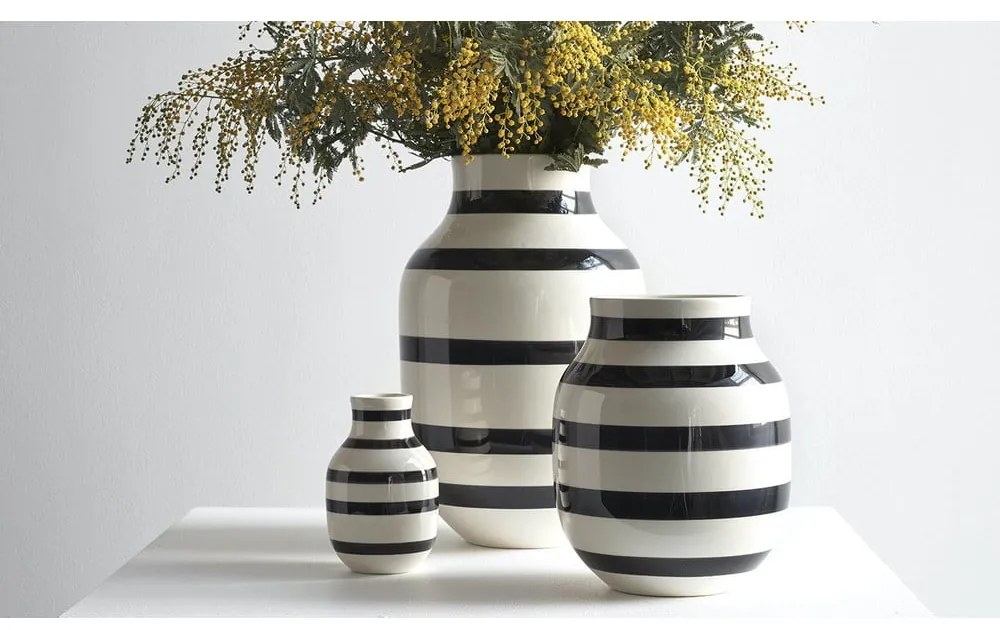 Čierno-biela kameninová váza Kähler Design Omaggio, výška 12,5 cm