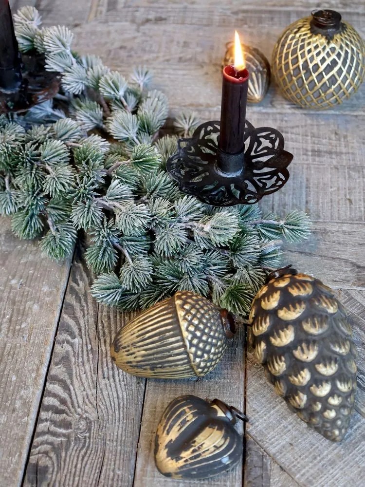 Vianočná cédrová girlanda so šiškami a bobuľami Cedar Garland - 190 cm