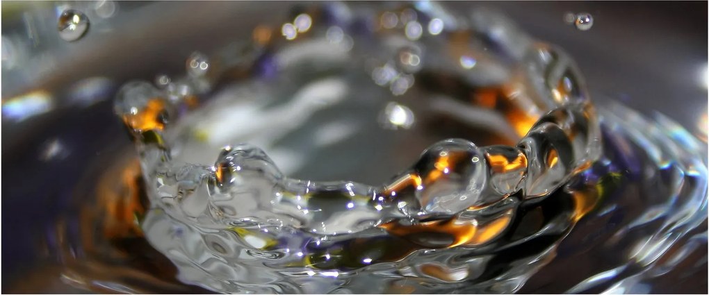 Obraz náramku z kvapiek vody (120x50 cm)