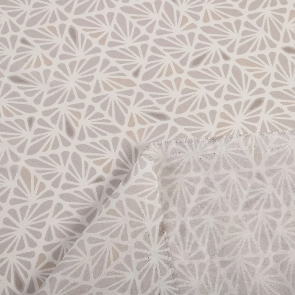 Biante Bavlnený záves Sandra SA-628 Sivobéžová mozaika na bielom 150x210 cm