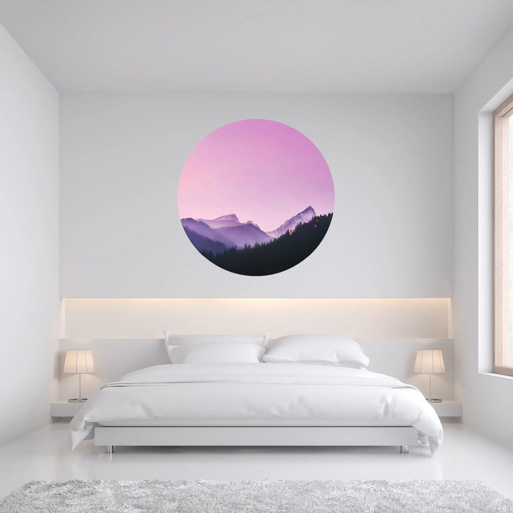 PIPPER. Textilná kruhová nálepka na stenu "Fialové hory" Veľkosť: 100 cm