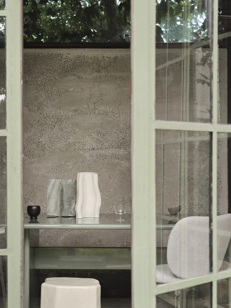 Ferm Living Kameninová váza Moire Off-white 30 cm