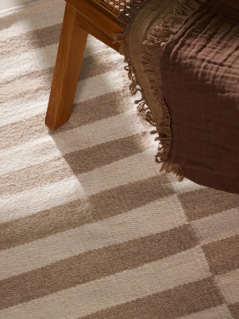 Hanse Home, Kusový koberec Vika 106469 Beige White, 200x300, béžová, obývacia izba