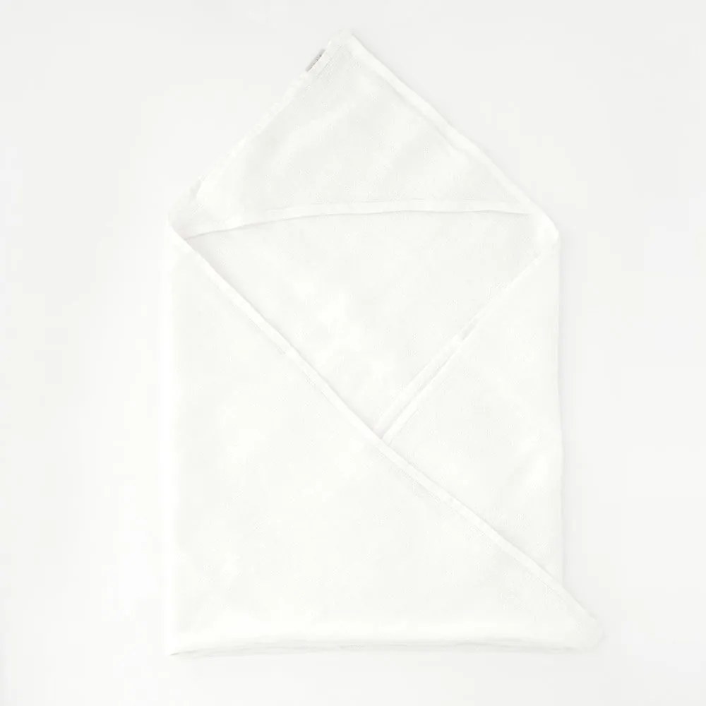 Detská biela osuška s kapucňou Linen Tales Waffle, 100 x 100 cm