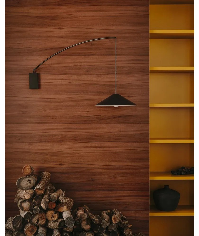 Čierne nástenné svietidlo ø 35 cm Kally – Kave Home