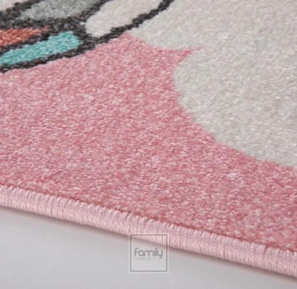 Detský koberec s balónmi v pastelovej ružovej farbe