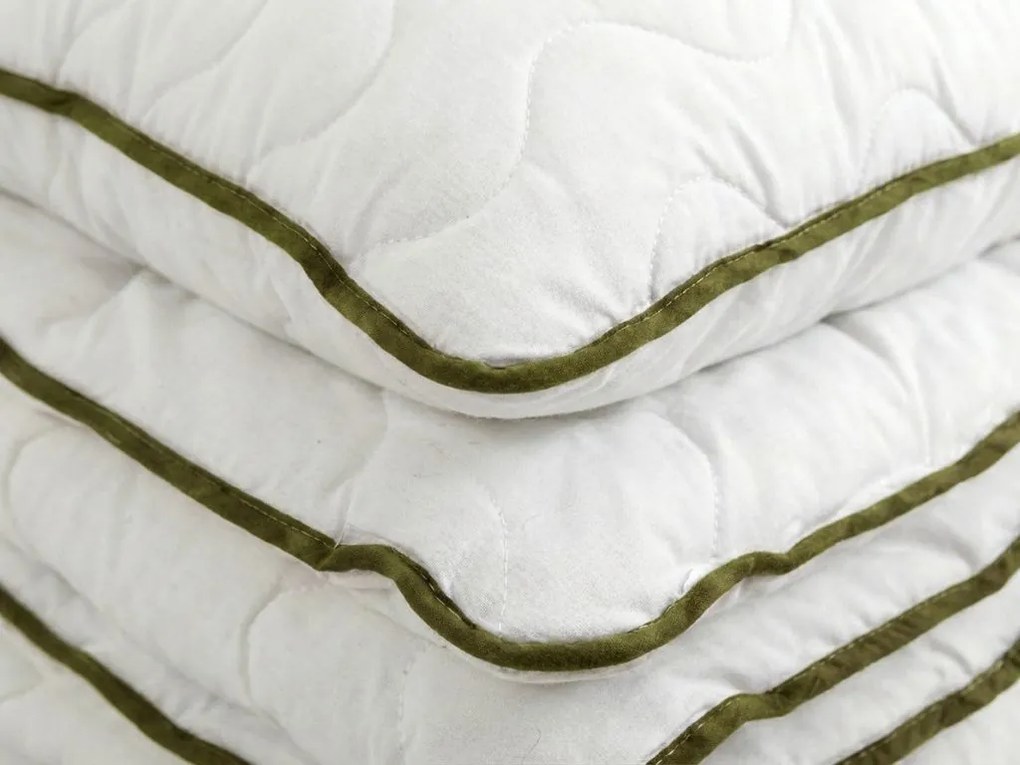 Celoročný paplón prešívaný 140x200 cm s vankúšom STELLA ALOE VERA 70x90 cm, biely