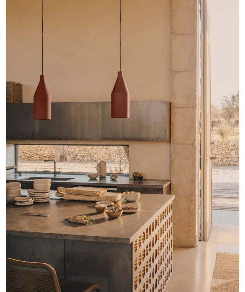 Závesné svietidlo v terakotovej farbe s kovovým tienidlom ø 15 cm Peralta – Kave Home