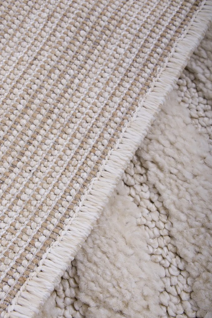 Koberec Boston 7965 WHITE rozmery koberec: 133x190 cm