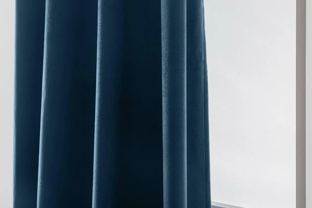 Petrolejový zatemňovací záves VELVET 140x270 cm Zavesenie: Riasiaca páska