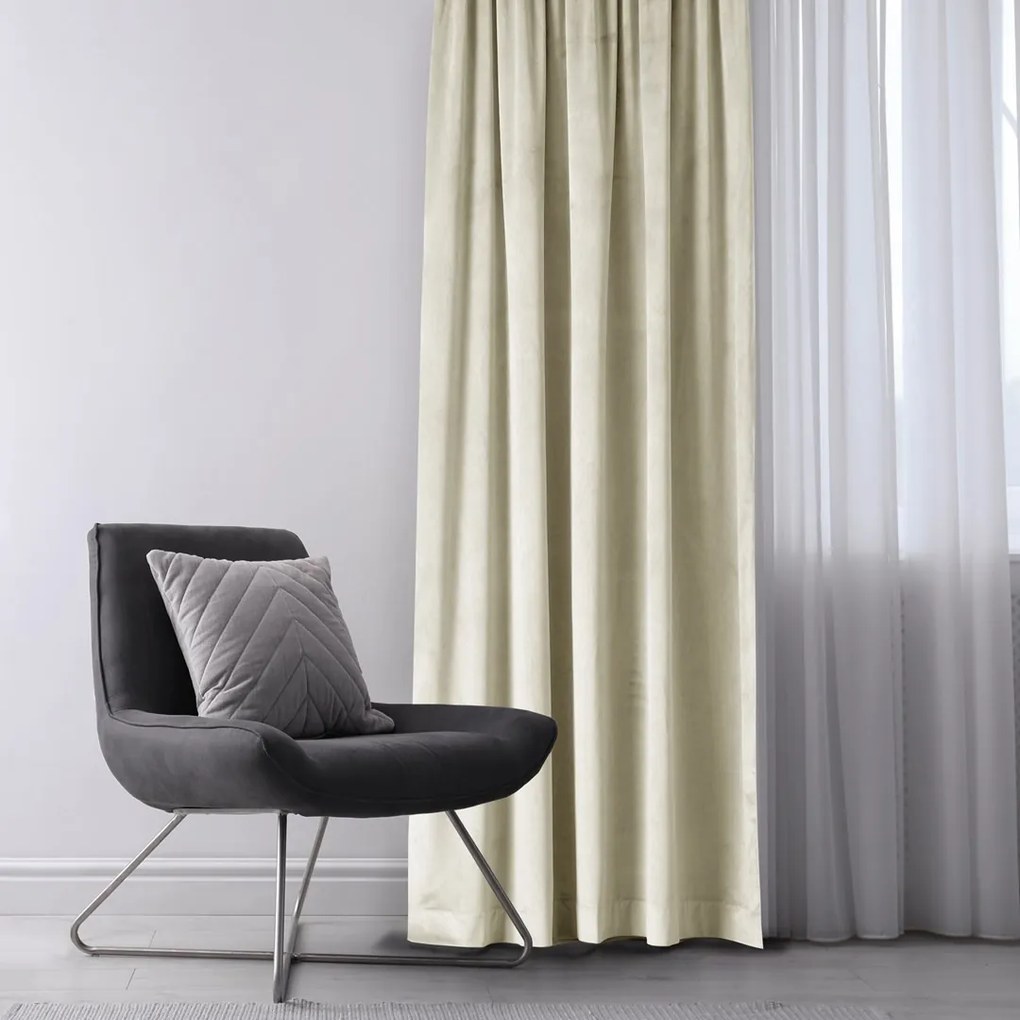 Záves AmeliaHome Velvet s priechodkami 140x270 cm krémový