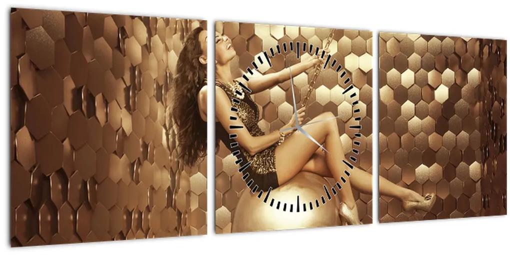Obraz ženy v zlatej miestnosti (s hodinami) (90x30 cm)