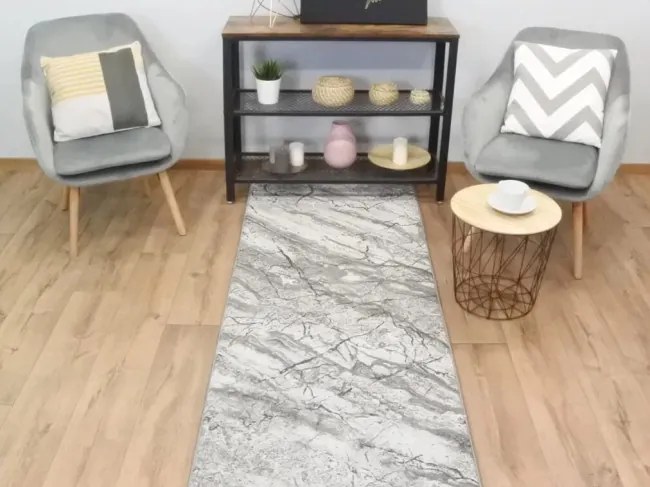 Behúň Marble 19 sivý