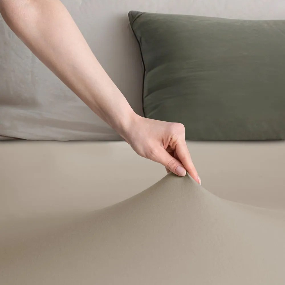 Svetlohnedá napínacia plachta jersey 200x200 cm Amber – Restilo