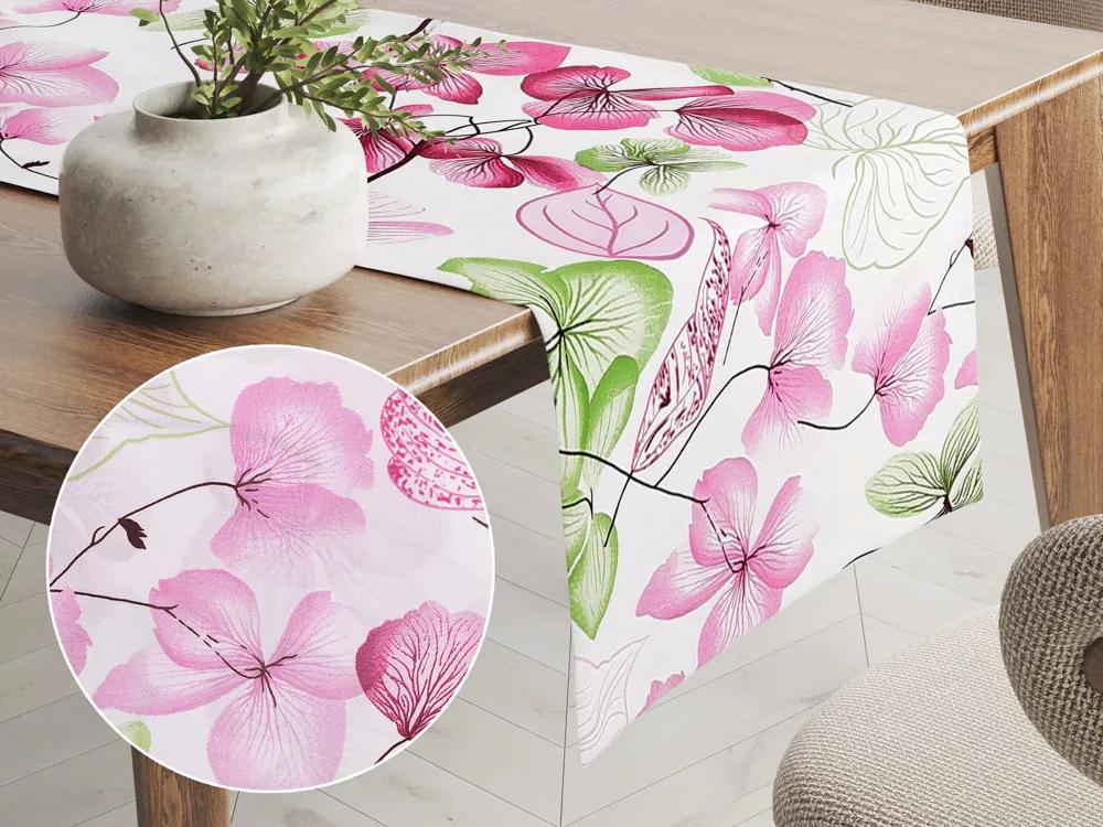 Biante Bavlnený behúň na stôl Sandra SA-366 Ružovo-zelené kvety na bielom 20x180 cm