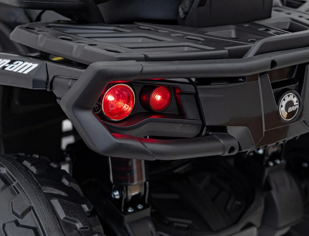 Štvorkolka Can Am Outlander s diaľkovým ovládaním, čierna