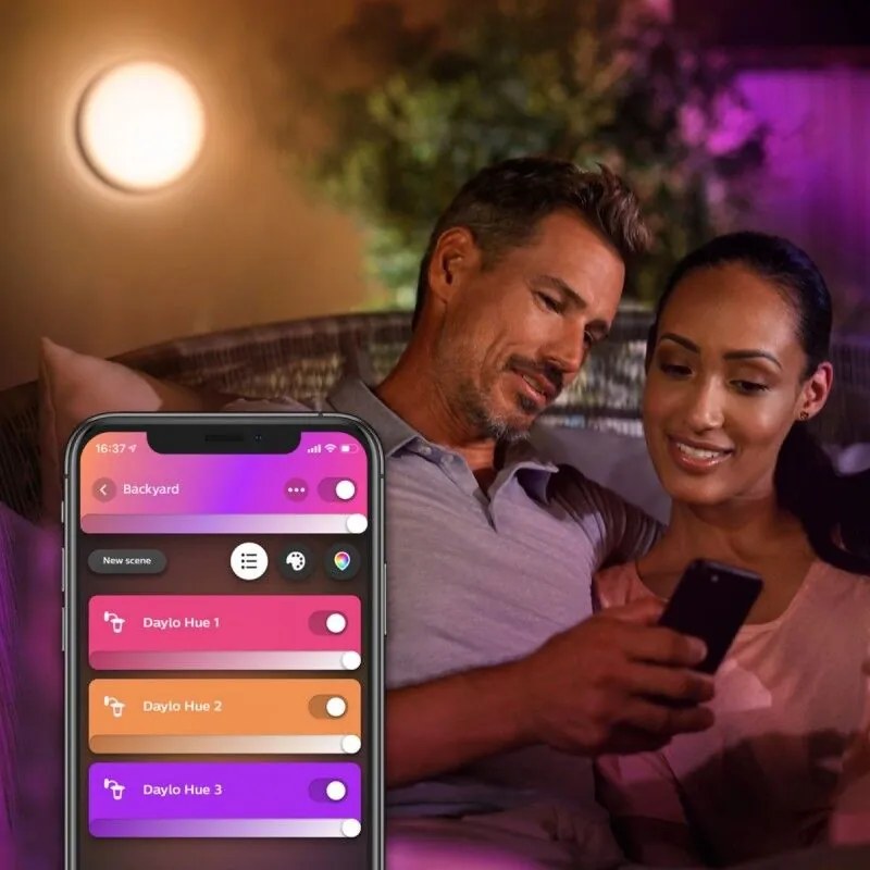 PHILIPS HUE Vonkajšie nástenné LED inteligentné osvetlenie HUE DAYLO s funkciou RGB, 15W, teplá biela-studená bi