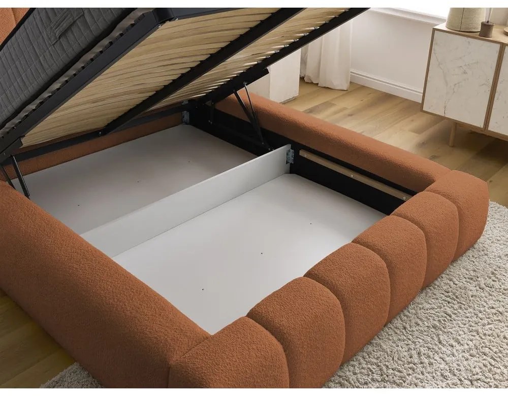 Oranžová čalúnená dvojlôžková posteľ s úložným priestorom s roštom 140x190 cm Denali – Bobochic Paris