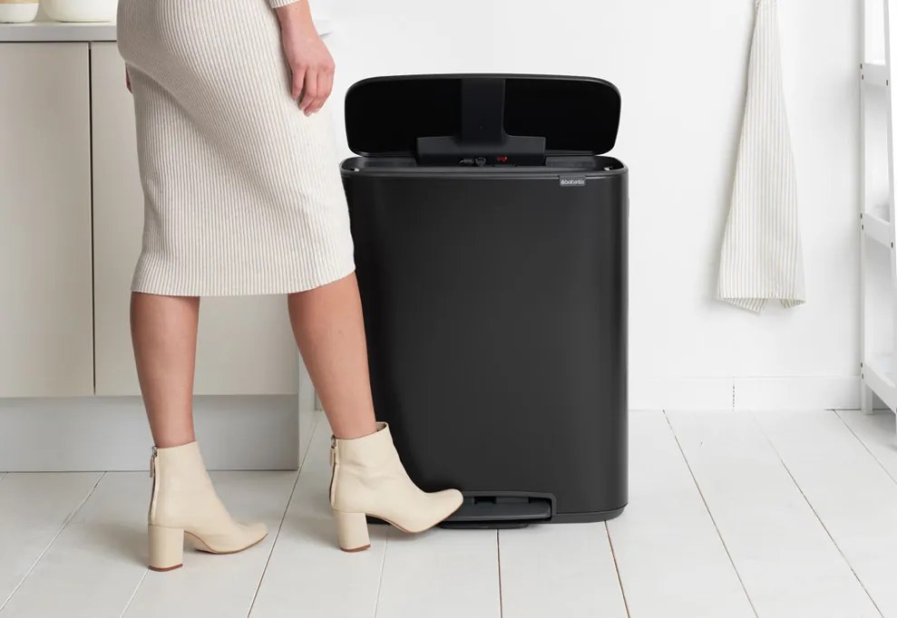 Brabantia BO pedálový kôš 60L čierna