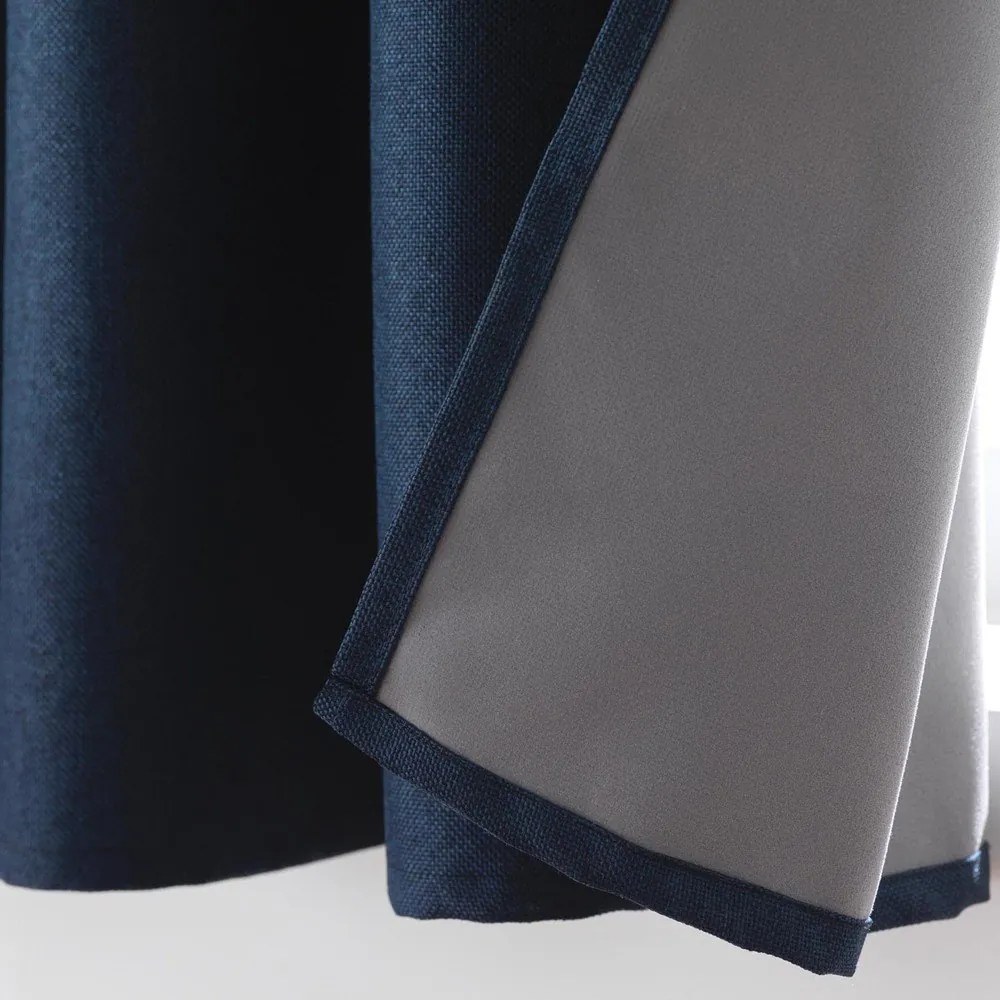 Tmavomodrý zatemňovací záves 140x180 cm Crepuscule – douceur d'intérieur