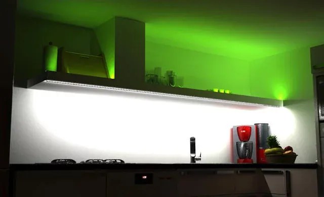 Zaparkorun Farebný LED pás 3528 - 5 metrov - kompletná súprava