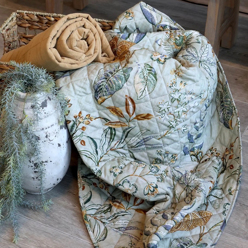 Chic Antique Prešívaný prehoz Flower Pattern 130 × 180 cm