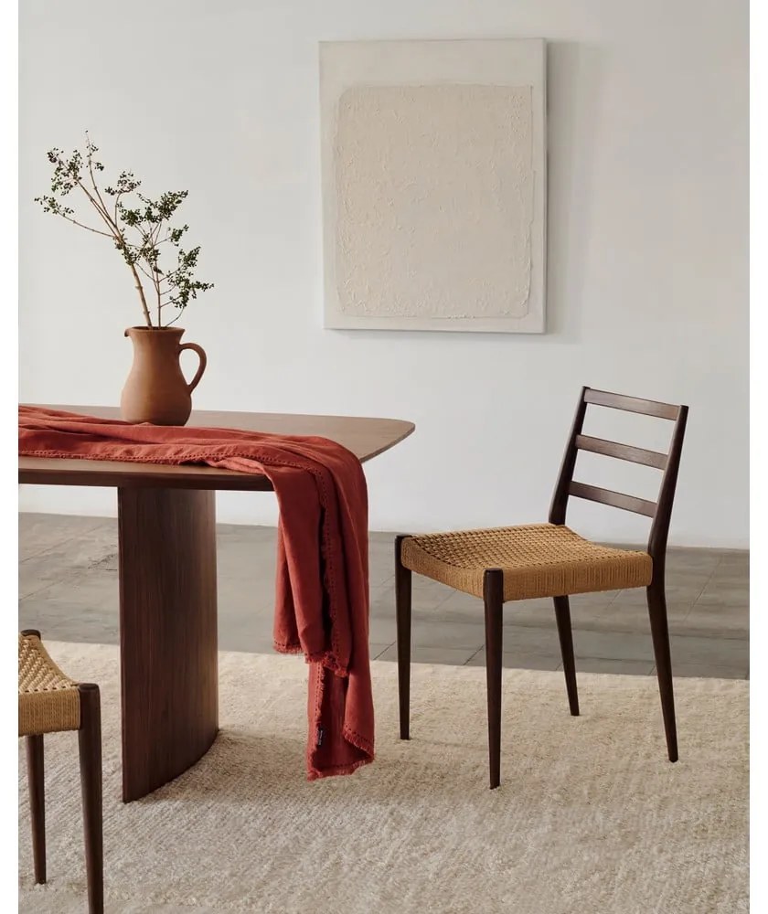 Jedálenská stolička z dubového dreva v hnedo-prírodnej farbe v súprave 2 ks Analy – Kave Home