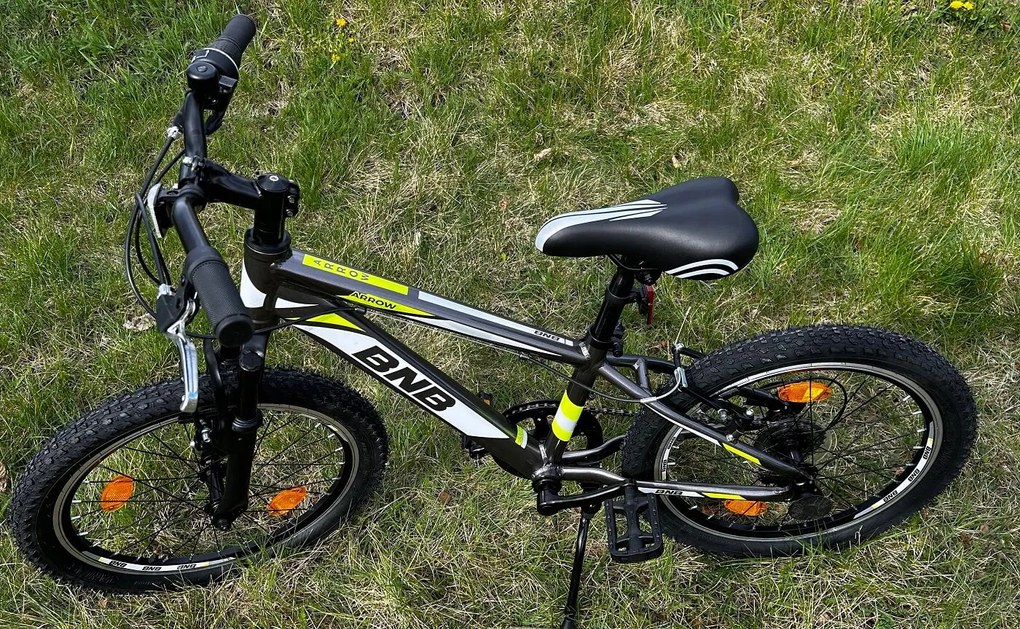 BNB Chlapčenský horský bicykel Arrow YS-7674 BOY šedé 20" 2024
