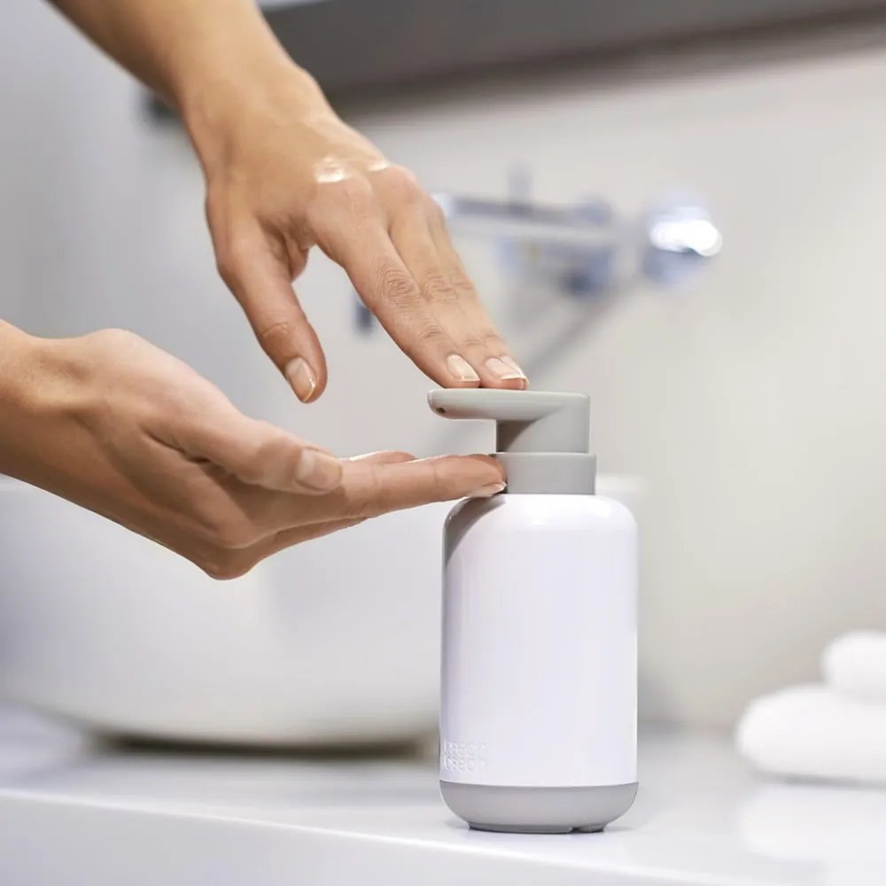 Biely plastový dávkovač mydla 300 ml Duo – Joseph Joseph