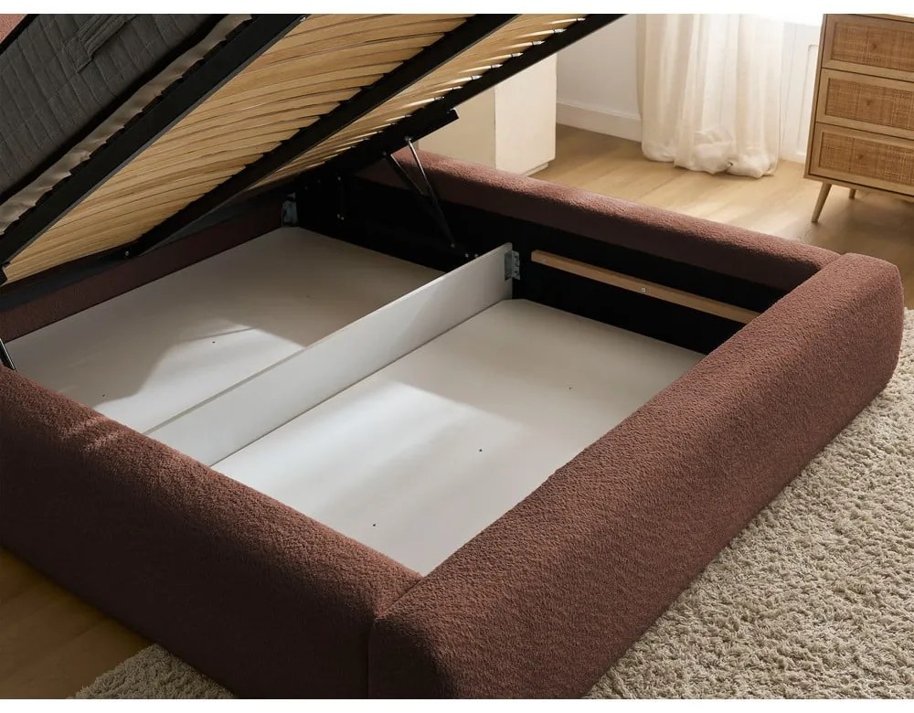 Oranžová čalúnená dvojlôžková posteľ s úložným priestorom s roštom 180x200 cm Orlane – Bobochic Paris