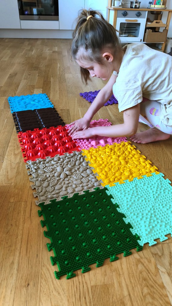 OrtoNature Masážne ortopedické podložky súprava 9 ks - Dúhová melódia