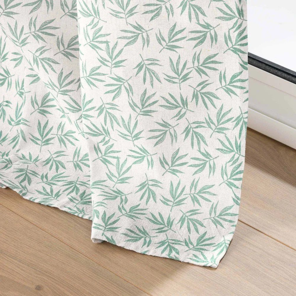 Bielo-zelený záves 140x240 cm Maddy – douceur d'intérieur