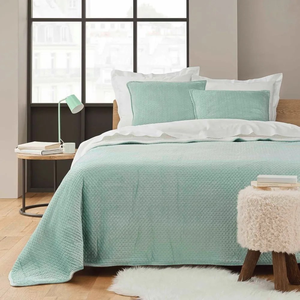 Zelená prešívaná súprava prikrývky a obliečky na vankúš s baránkom 240x220 cm Mylene – douceur d'intérieur