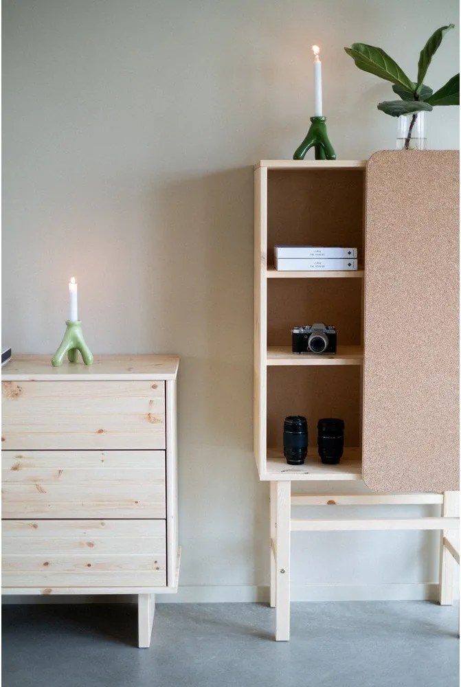 Knižnica z borovicového dreva s nástenkou Karup Design Slide