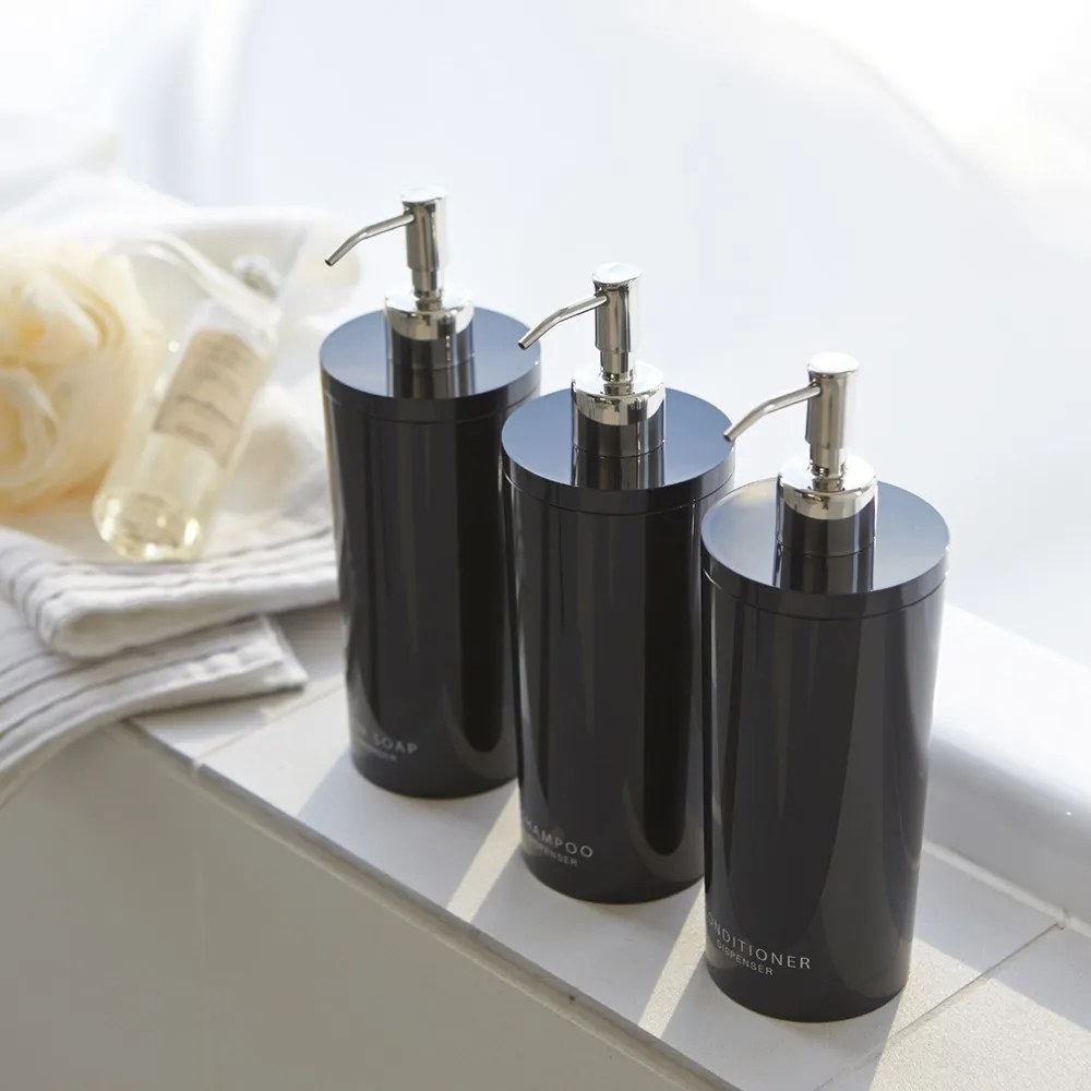 Čierny plastový dávkovač mydla 500 ml Round – YAMAZAKI