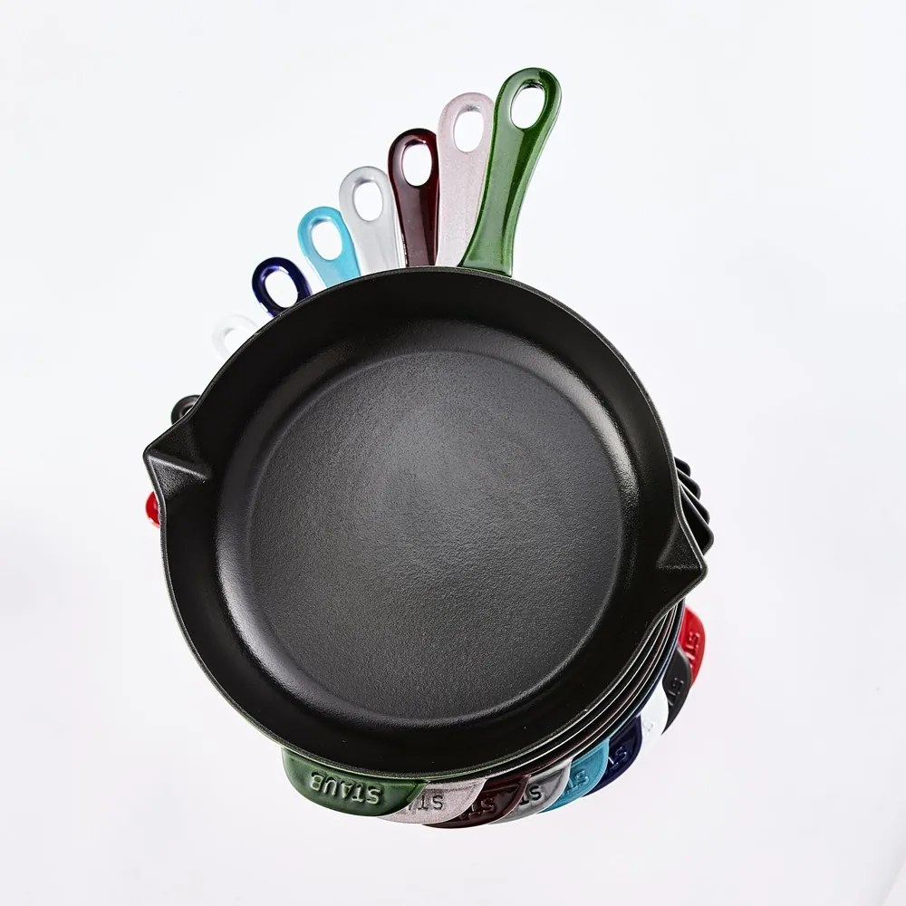 Staub Liatinová panvica STAUB 26 cm čierna