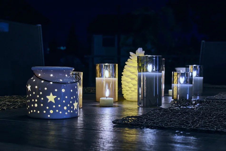 DECOLED Sada 2 svíček, bílé šišky, s dálkovým ovladačem