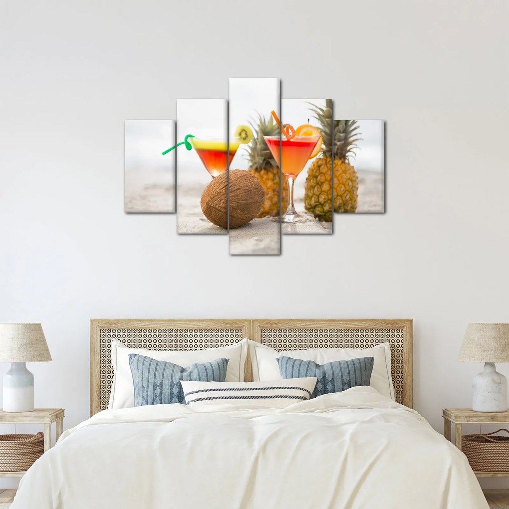Obraz ananásov a pohárov na pláži (150x105 cm)