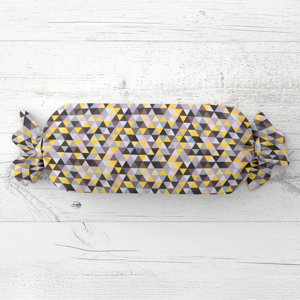 Biante Vankúš valec bonbon Sandra SA-218 Žlto-hnedo-ružové trojuholníčky 15x40 cm