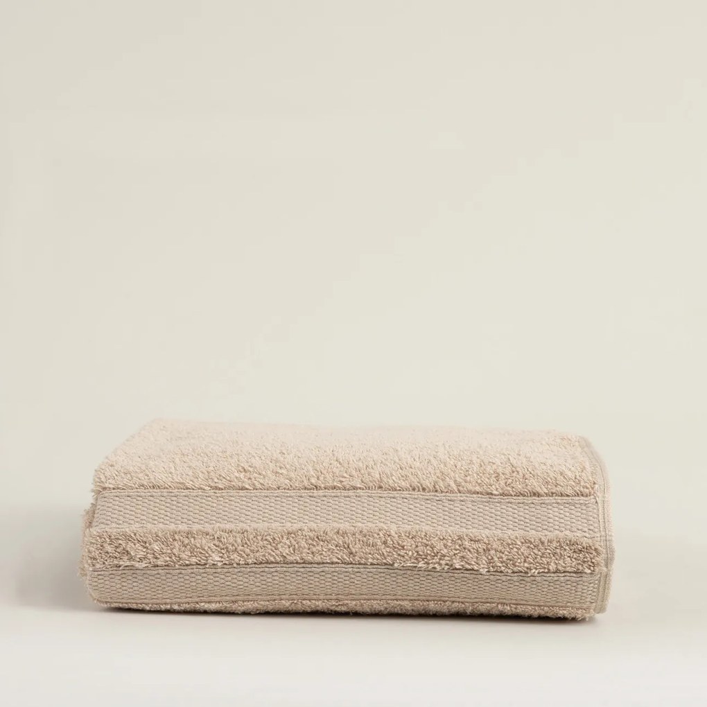 Uterák Essence 30x50 cm warm beige