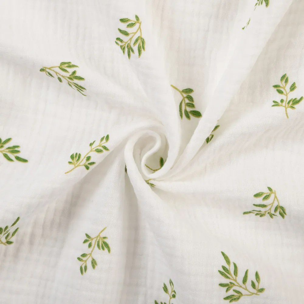 Biante Mušelínová plienka/dečka Nature MSN-081 Zelené vetvičky na bielom - ZVÝHODNENÁ SADA 3 KS 120x120 cm - Sada 3 ks