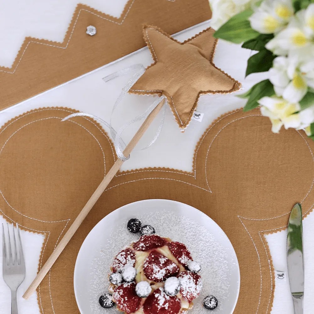 Ľanová kúzelná palička karamelová so striebrom