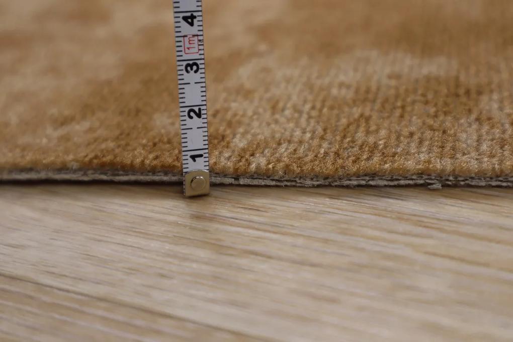 Associated Weavers koberce Metrážny koberec Panorama 34 hnedý - S obšitím cm