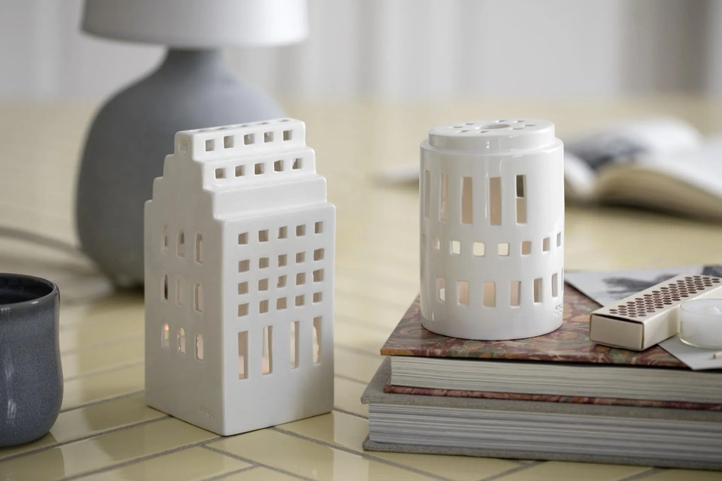 Biely keramický svietnik Kähler Design Urbania Lighthouse Little Tower