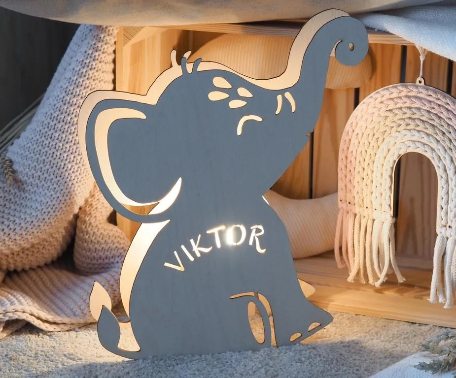 ČistéDrevo Detská nástenná lampička s menom - slon